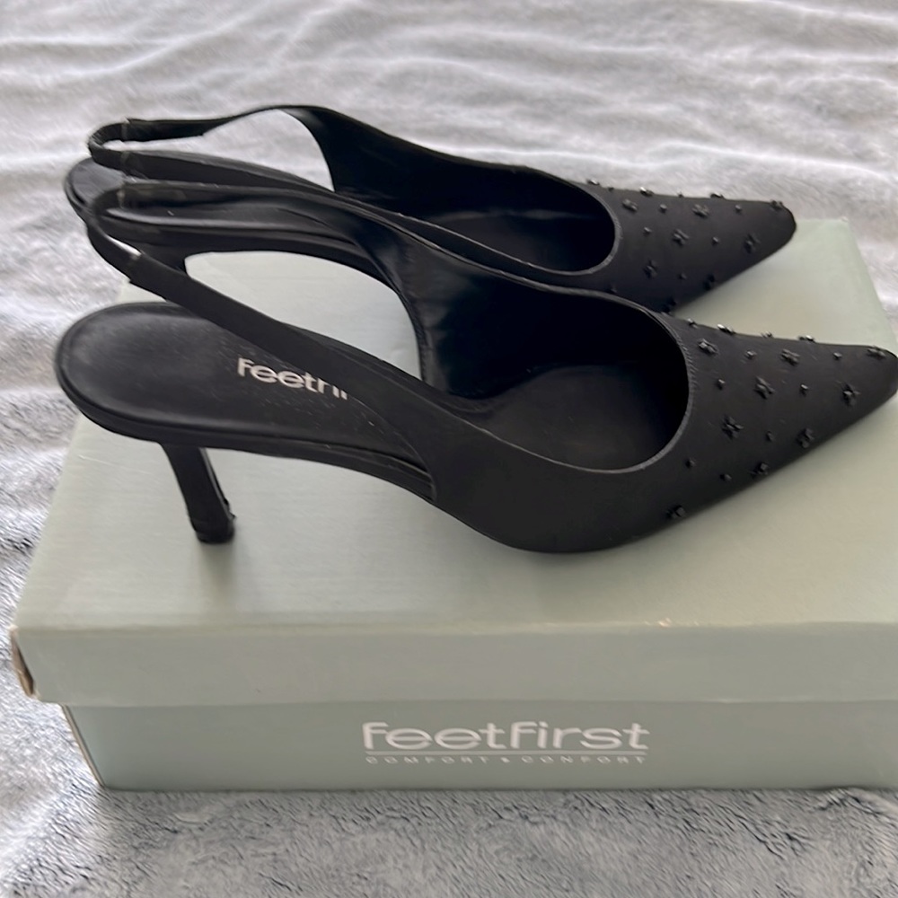 Feet First shoe